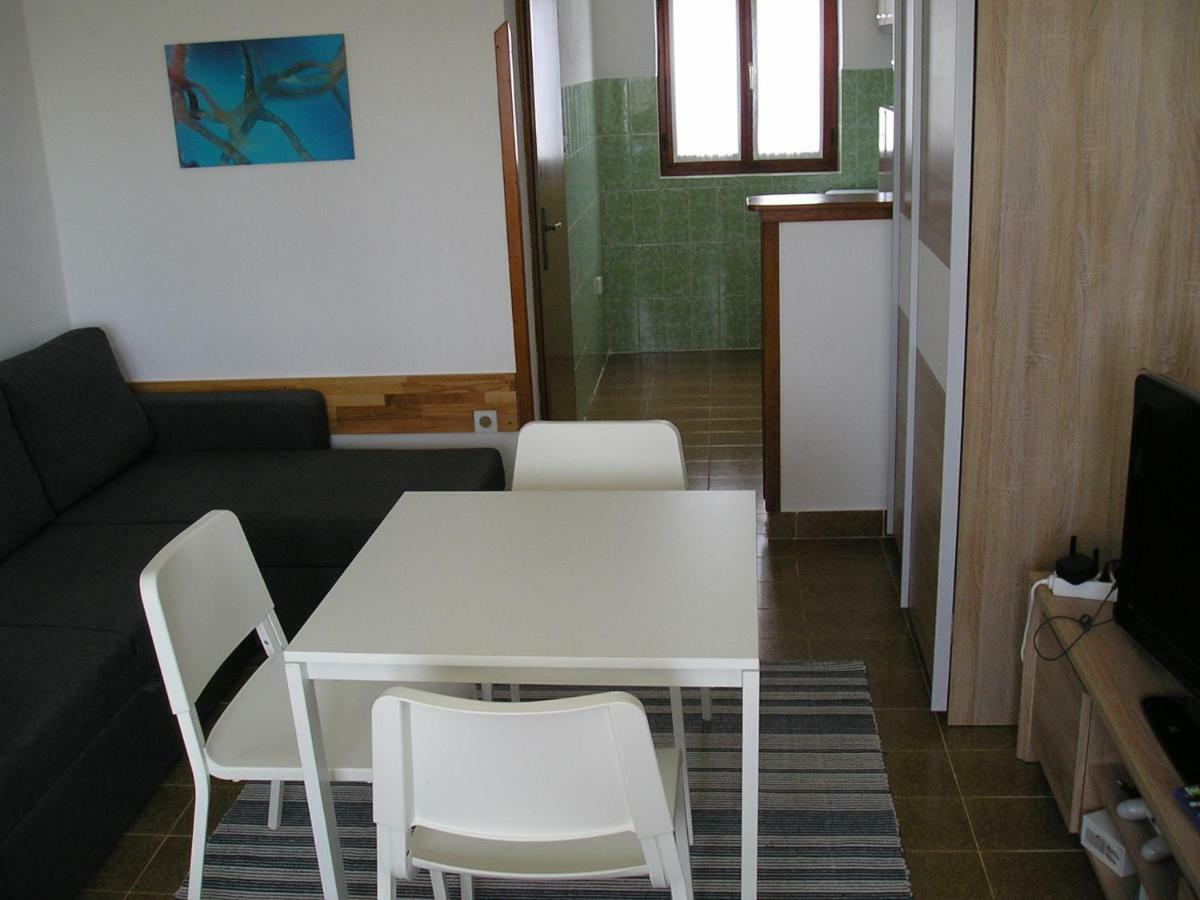 Twin Oaks Apartamento Šišan Exterior foto