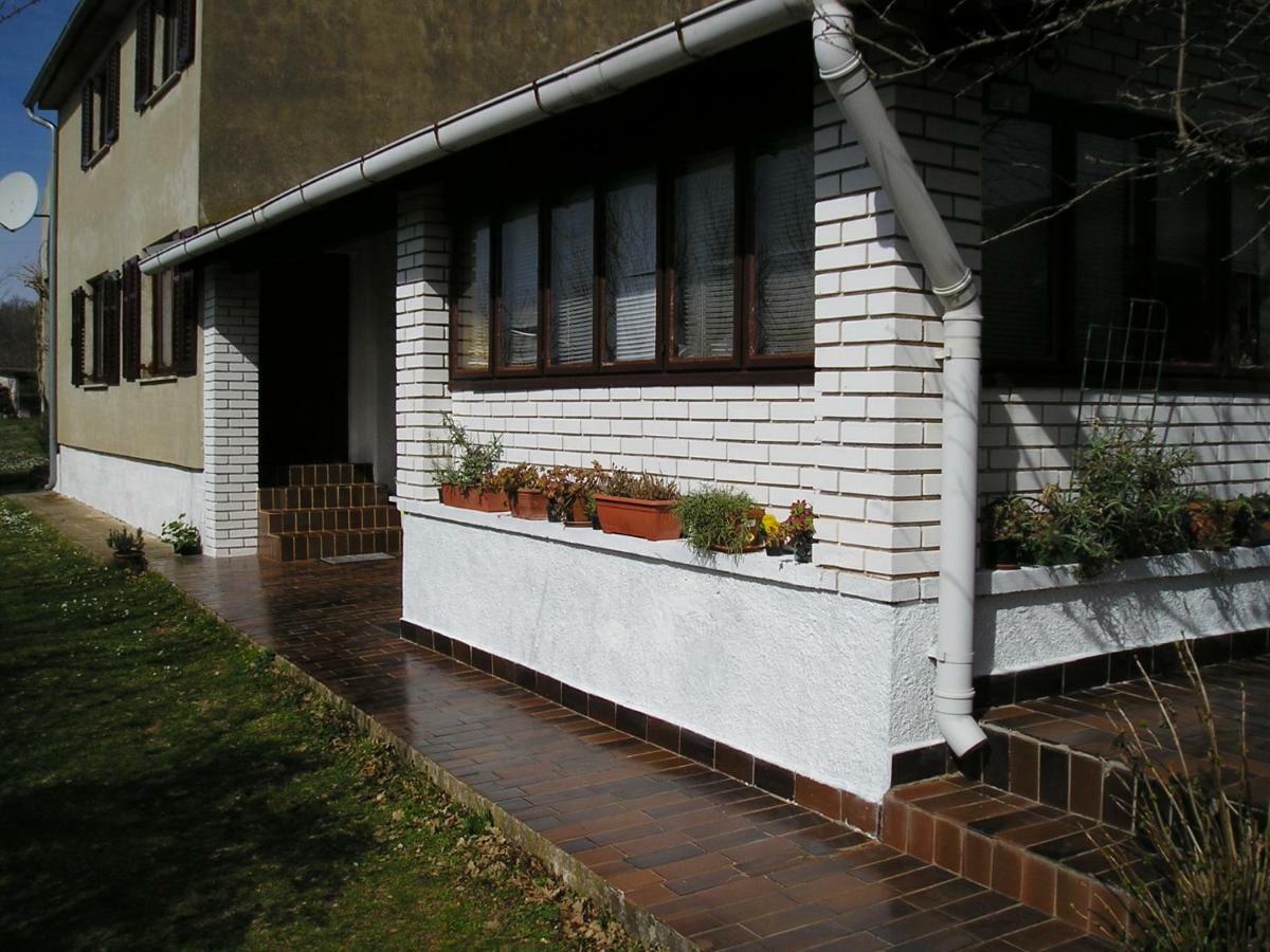 Twin Oaks Apartamento Šišan Exterior foto
